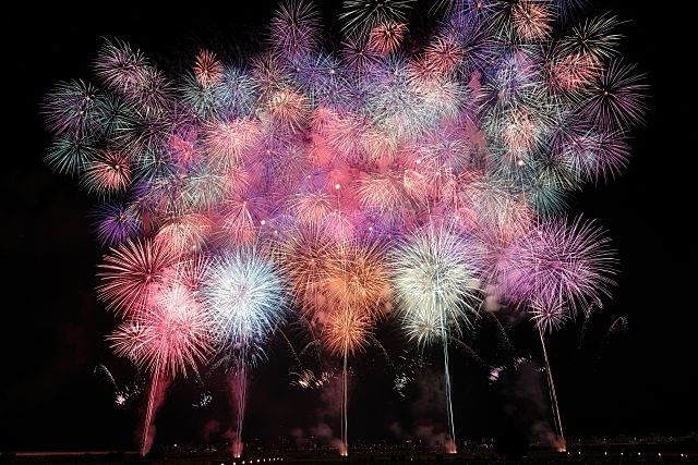 加古川まつり花火大会!!加古川市平岡町つつじ野(東加古川駅徒歩8分)にある女性対応の不動産会社「I’m home(アイムホーム)」です。女性のお客さまが来店しやすいお店です。女性目線でお部屋探しのお手伝いを…