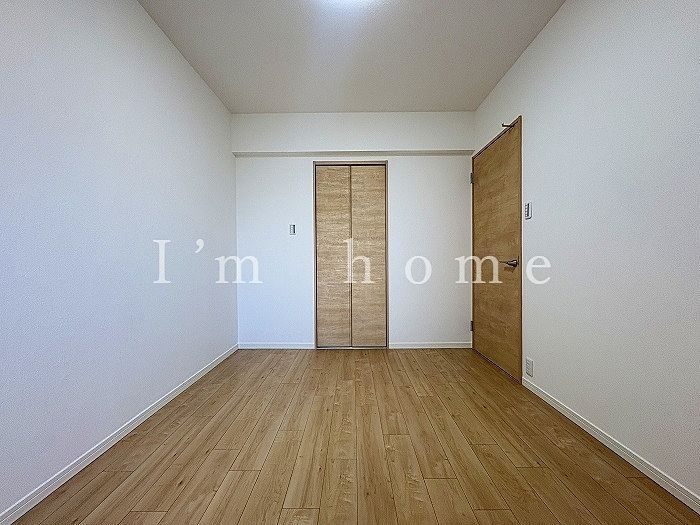 洋室 洋室約5.7帖